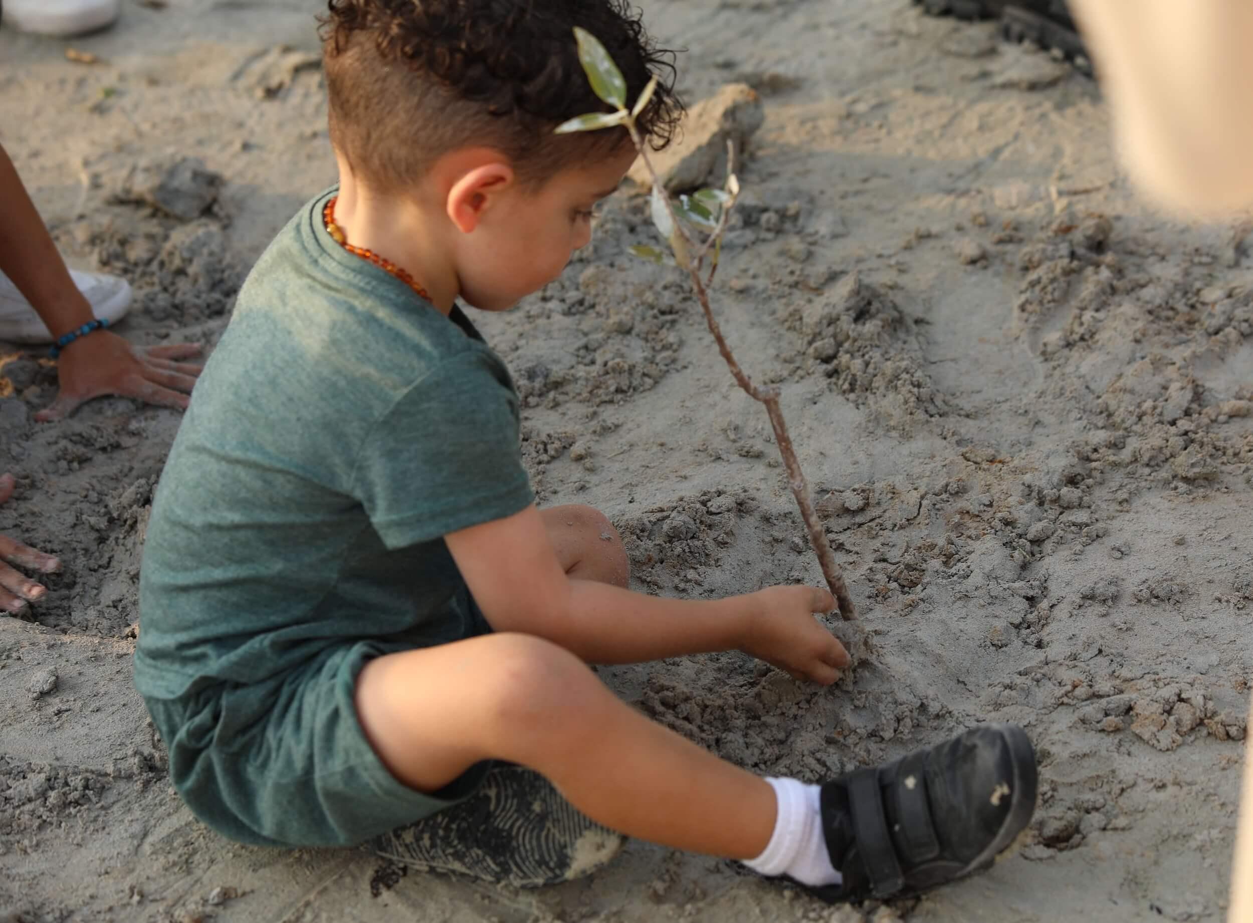 As children interact with the world around them, creating opportunities for climate education is crucial. Photo: The Climate Tribe.