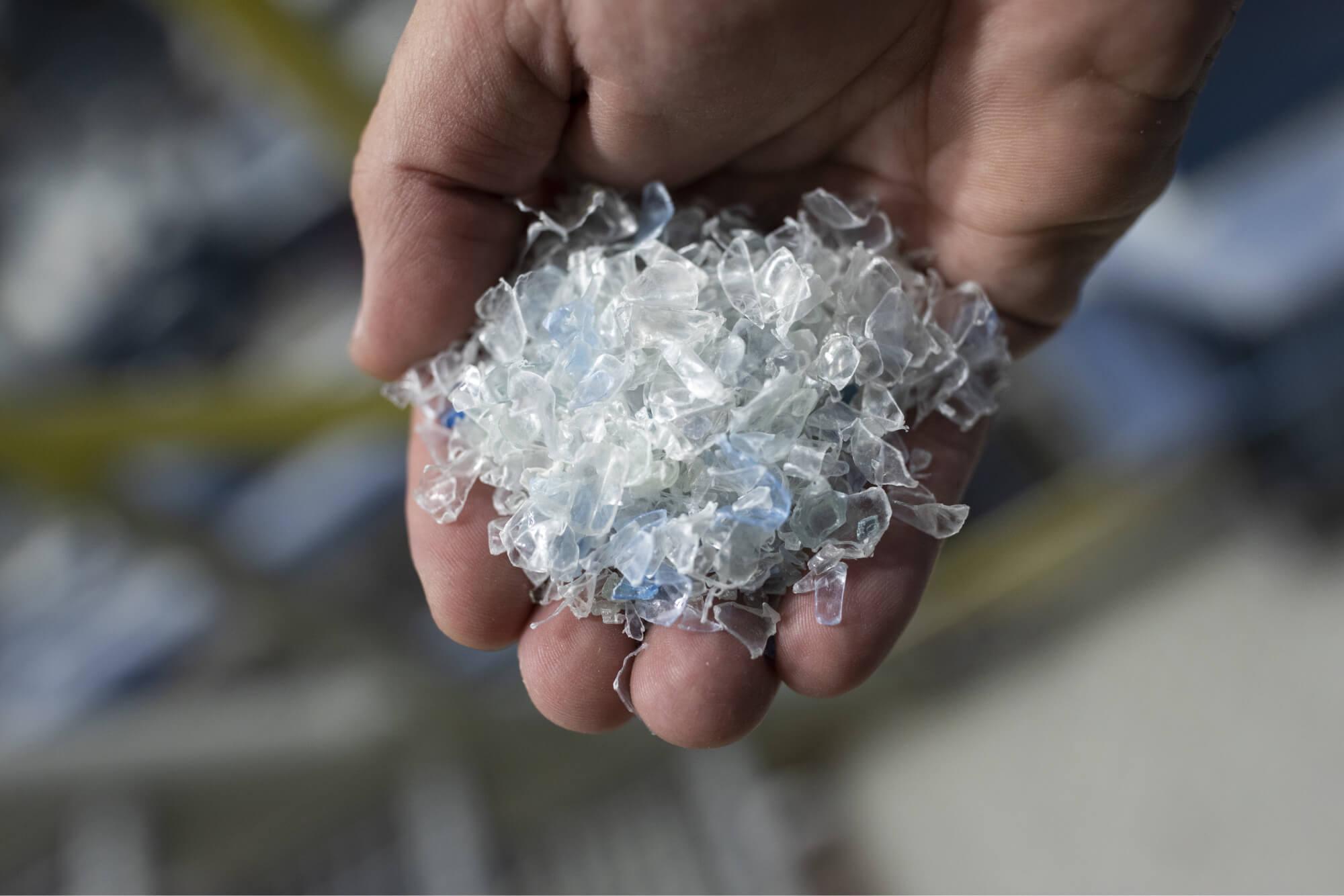 يمكن إعادة تدوير المواد المصنوعة من البلاستيك 3-5 مرات فقط
مصدر: ريباوند