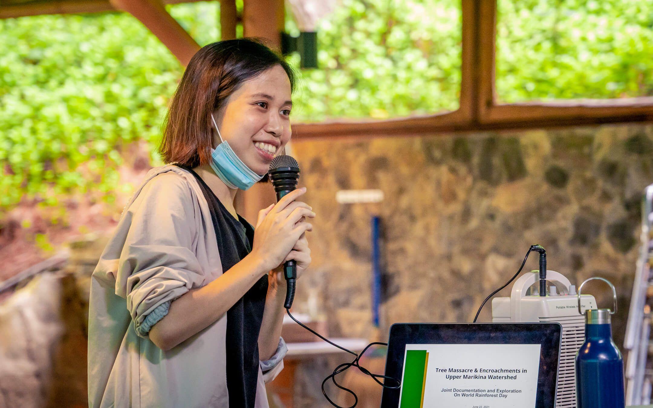 Billie and her team take pride in educating young people about the Phillippine's incredible biodiversity.
Photo: Masungi Georeserve