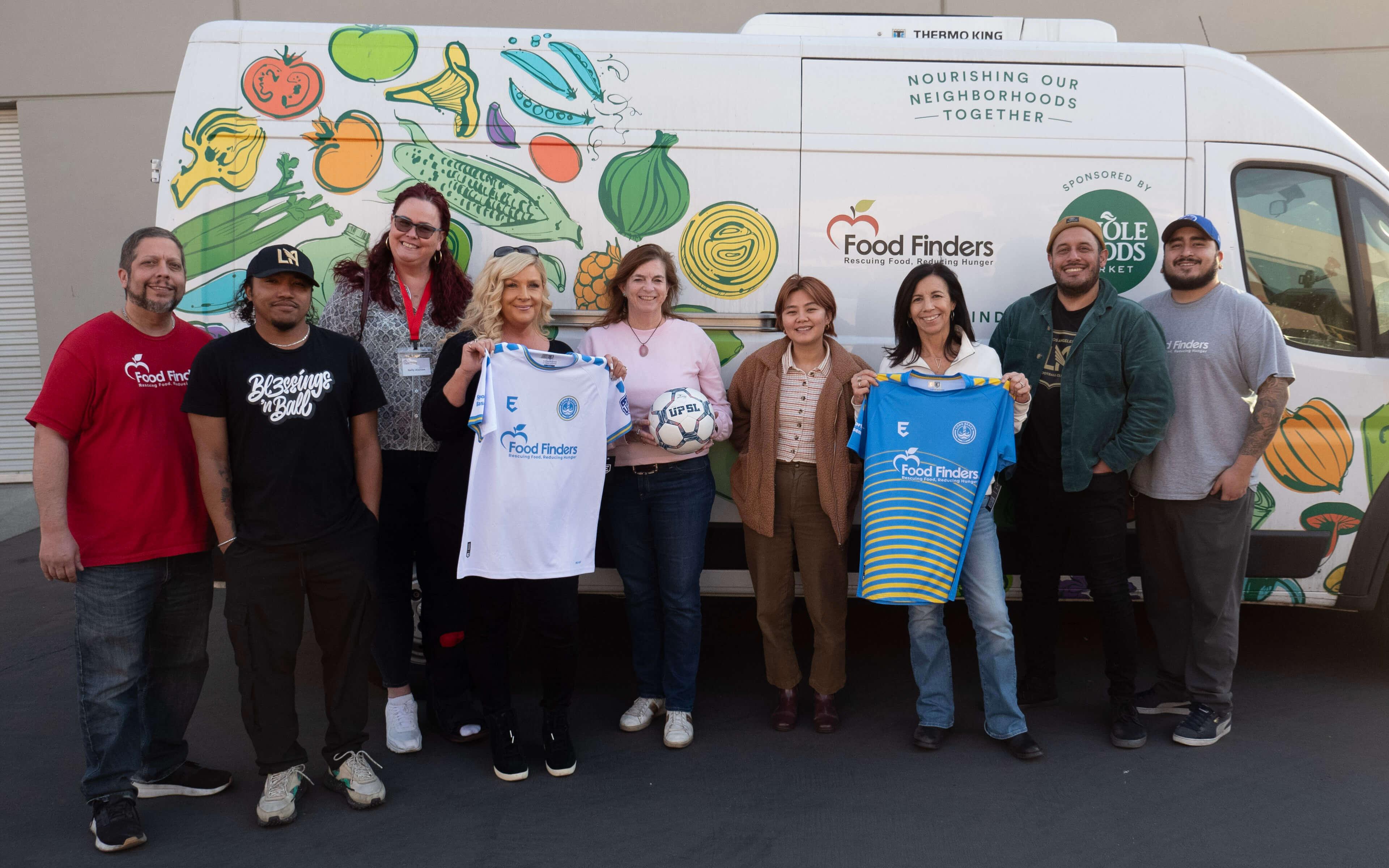 Food Finders’ volunteers work tirelessly to help those in their community. At their Food Hub in Long Beach, people begin lining up in the early hours of the morning for a 9:00 am distribution time. 
Photo: Food Finders