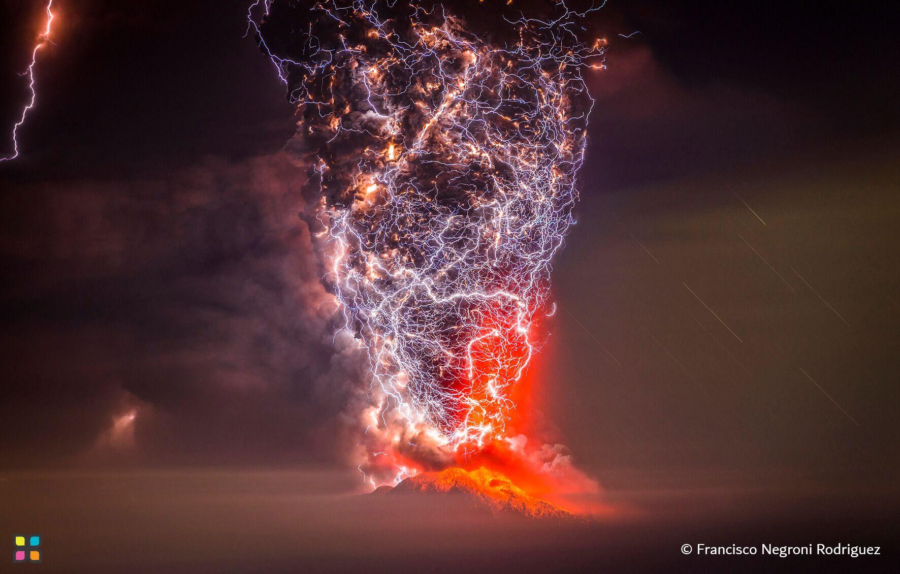 Two of nature’s wonders collide to light up the night: an erupting volcano and an electric storm.
Photographer: Francisco Negroni Rodriguez Location: Volcán Calbuco, Chile
