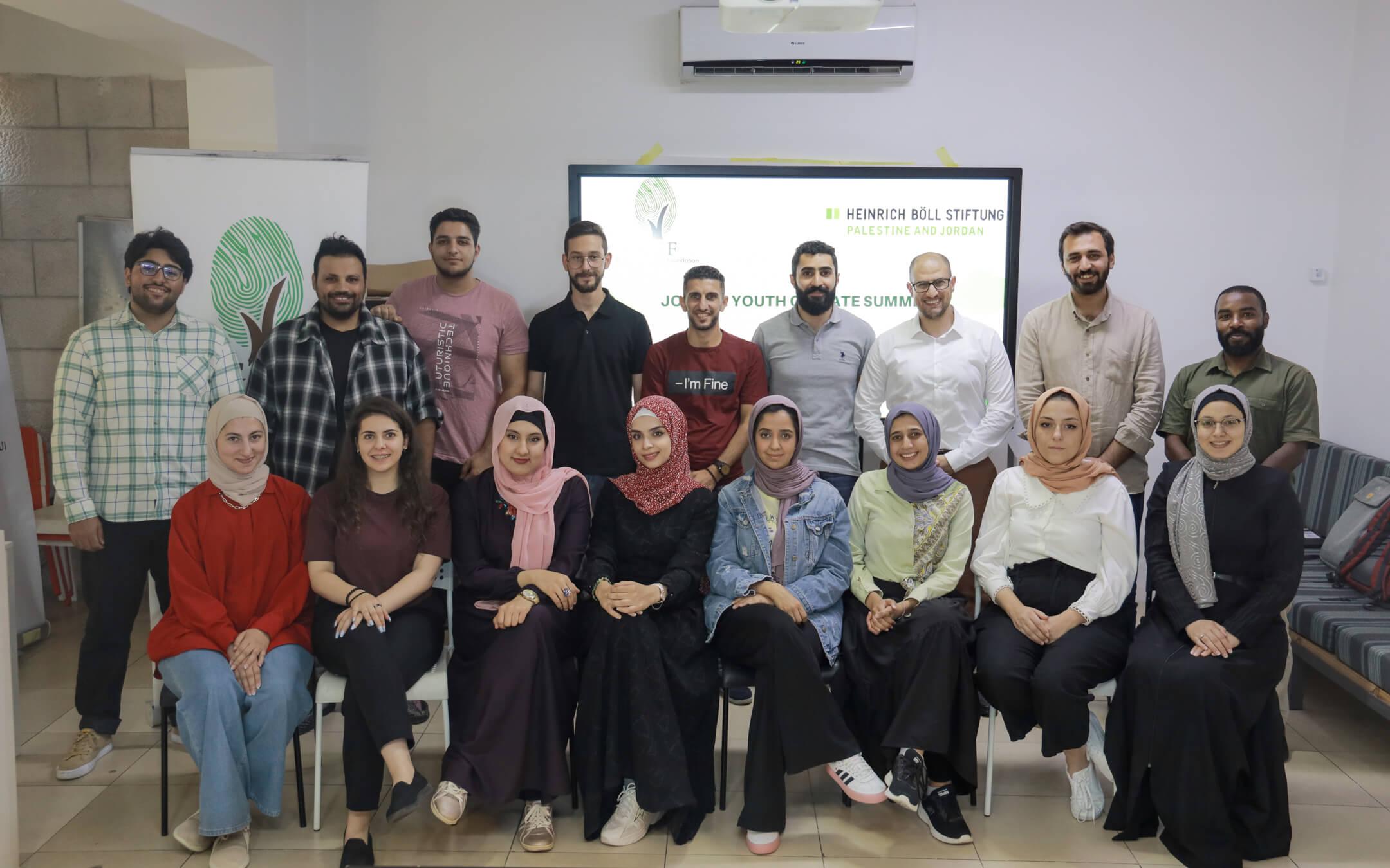 شباب مؤسسة الجيل الأخضر
المصدر: الجيل الآخضر