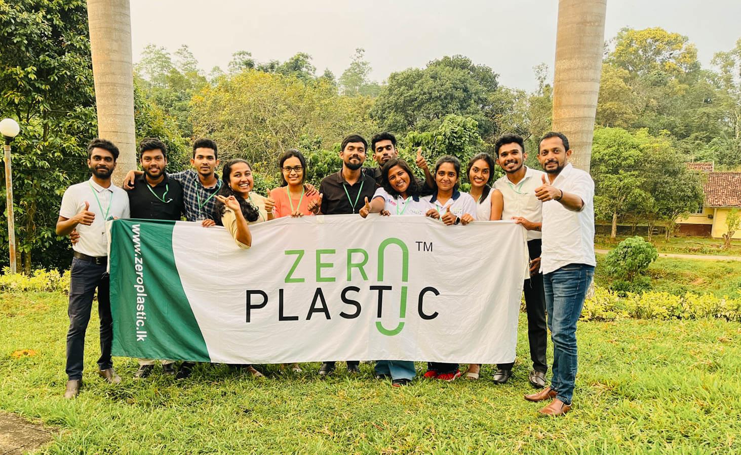 Relying on dozens of regional clubs, The Zeroplastic Movement has amassed a collective of over 9,000 Sri Lankan volunteers. Photo: Zeroplastic Movement.